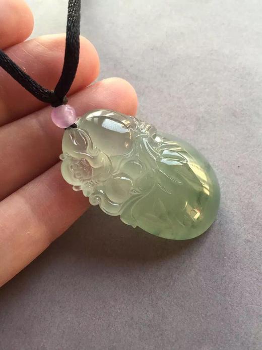翡翠高冰种金猴捧寿 商品图1