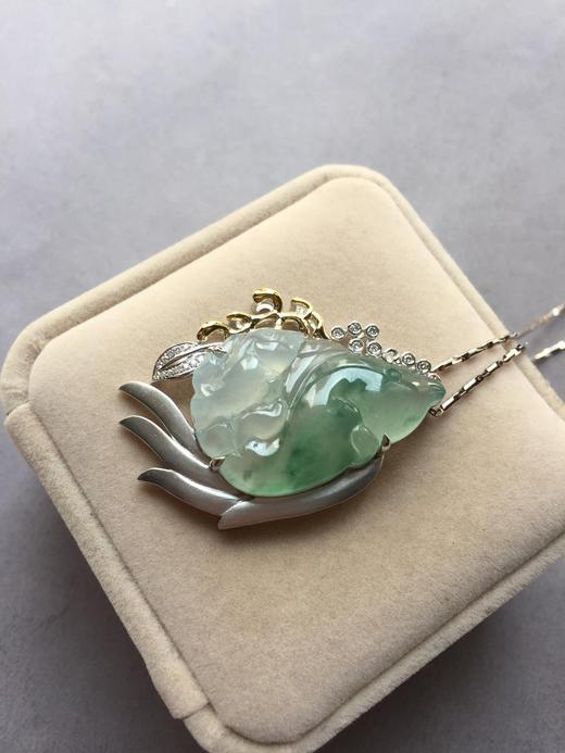 翡翠高冰种飘花母子豚 商品图3