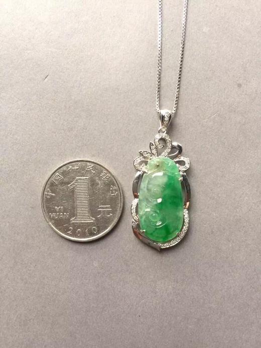 翡翠高冰到玻璃种阳绿如意18k白金钻石镶嵌 商品图3