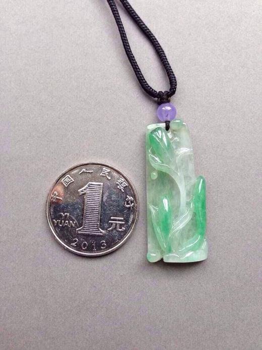 糯种阳绿白底青翡翠玉兰花 商品图4