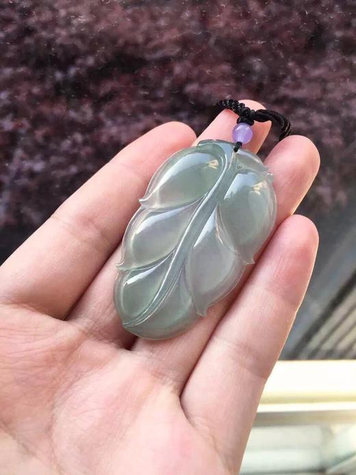 冰种淡晴水翡翠叶子 商品图4