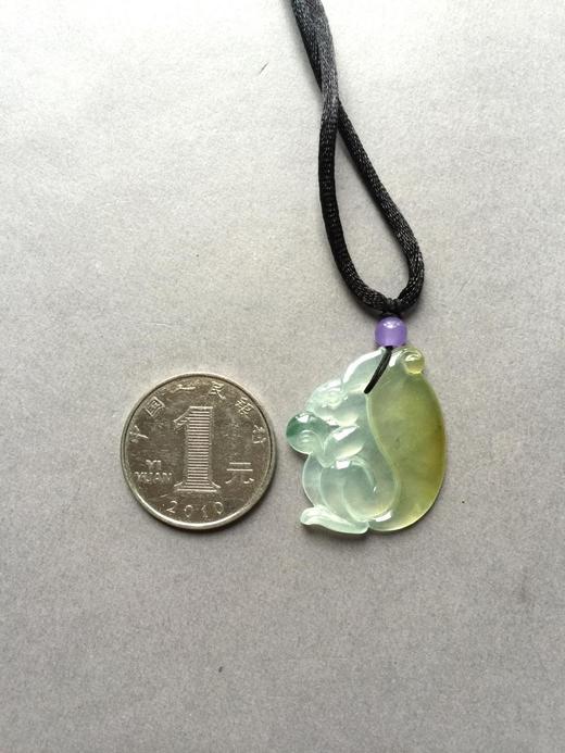 高冰种黄加绿翡翠三彩松鼠 商品图2