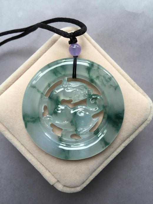 翡翠冰种飘花麒麟 商品图4