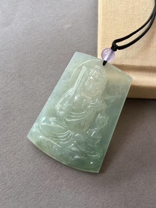 翡翠糯冰种不动尊菩萨牌 商品图1