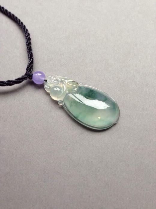 翡翠高冰种飘花金猴献寿 商品图0