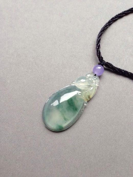 翡翠高冰种飘花金猴献寿 商品图3