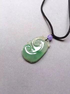 翡翠冰种飘阳绿如意