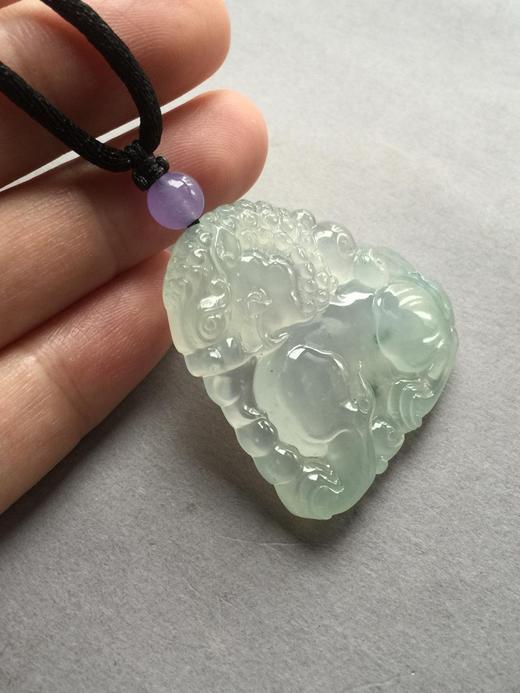 翡翠冰种飘花翡翠狮子 商品图1