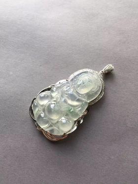 玻璃种翡翠观音18k白金钻石镶嵌