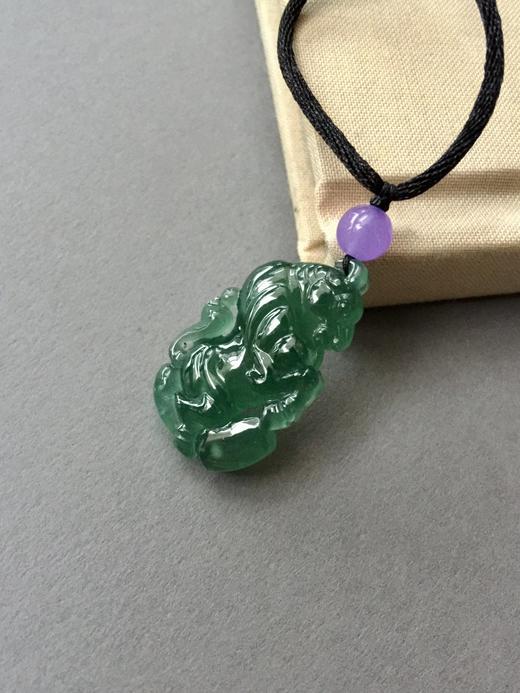 翡翠高冰种蓝水雪花棉牛气冲天 商品图0