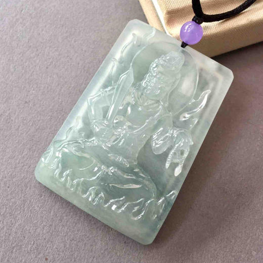 翡翠冰种飘花不动尊菩萨牌 商品图0
