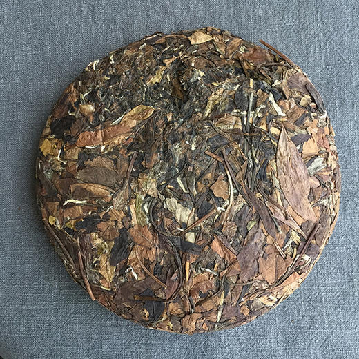 东南白茶2011年寿眉饼（善香）300克 商品图1