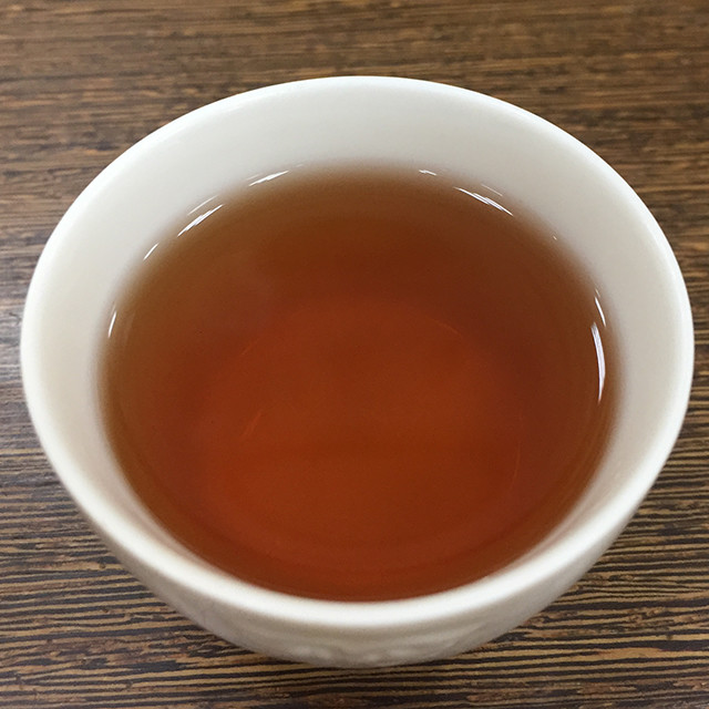 茶样东南白茶2011年寿眉饼善香