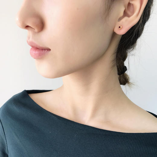 北京仓｜TASHI-Garnet-石榴石 耳钉［加拿大设计师］ 商品图0