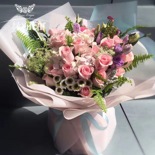 精品混搭玫瑰花束韩式包装送女友老婆暗恋对象生日祝福节日纪念高端