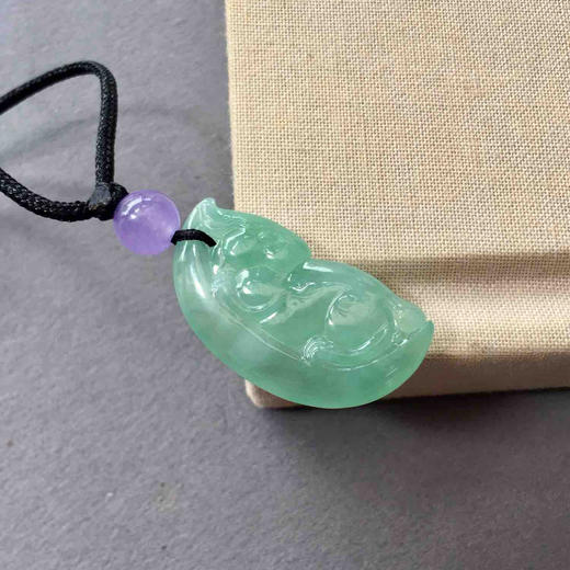 翡翠冰种晴水玉兔 商品图2