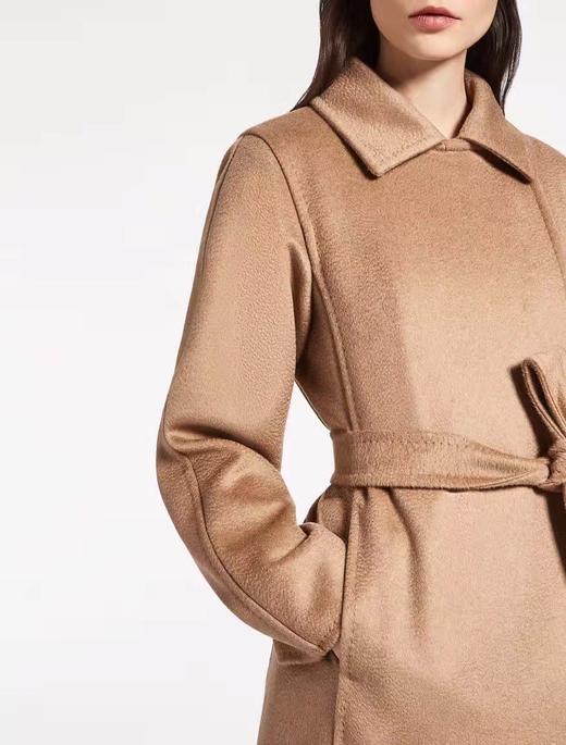 预售九月底出货重磅来袭maxmara驼绒水波纹大衣