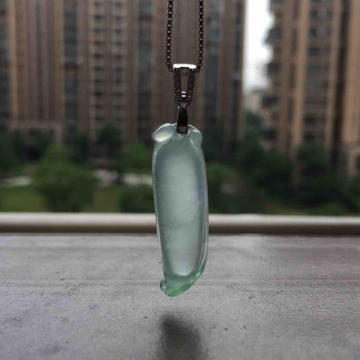 翡翠高冰种淡晴水福瓜 商品图8