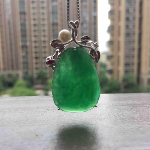 翡翠糯冰种阳绿满色和和美美18k白金钻石镶嵌 商品图8