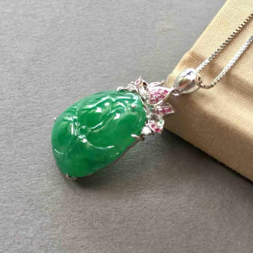 翡翠糯冰种阳绿满色和和美美18k白金镶嵌 商品图1