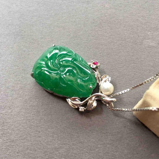 翡翠糯冰种阳绿满色和和美美18k白金钻石镶嵌 商品图2