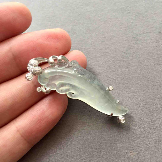 翡翠冰种浪花儿吊坠胸针两用款18k白金钻石镶嵌 商品图6