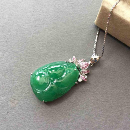 翡翠糯冰种阳绿满色和和美美18k白金镶嵌 商品图2