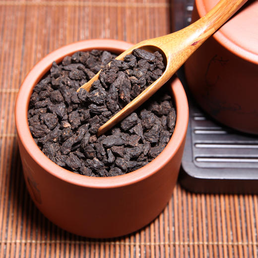 糯香茶化石 紫砂罐装-吉顺号普洱熟茶-2006年茶化石100g/罐 商品图3