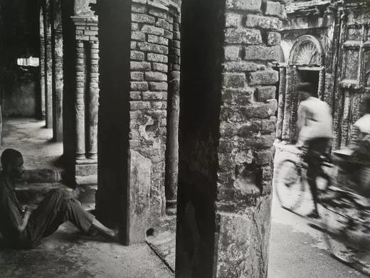 《孟加拉的城市贫民》李迪/中国民族摄影艺术出版社 商品图10