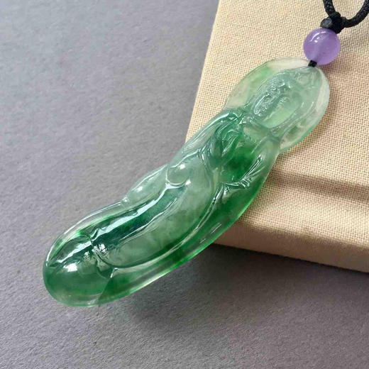 冰种阳绿翡翠观音 商品图2