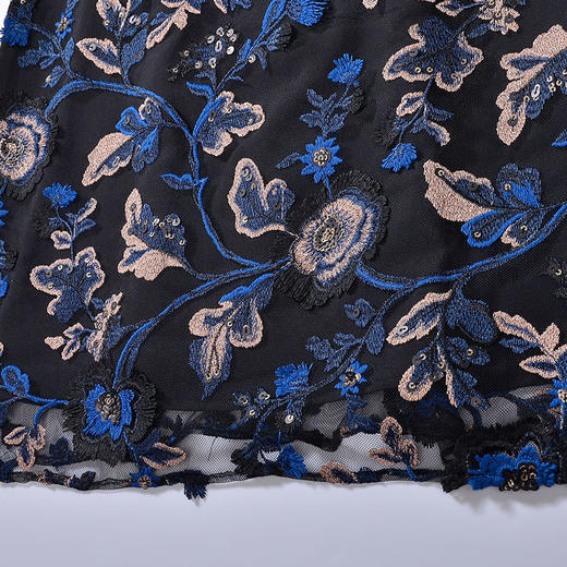 EITIE爱特爱商场同款春夏季新款唯美浪漫绣花透视喇叭袖连衣裙5577212 商品图4