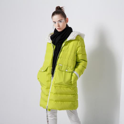 初语女装轻薄羽绒服女中长款加厚时尚外套潮8630922009