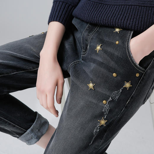 初语显瘦高腰牛仔裤女时尚铆钉长裤宽松直筒哈伦裤8631815804