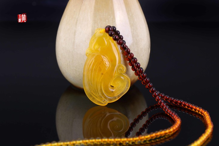 天然蜜蜡有凤来仪精雕凤凰妙趣横生总重1846g