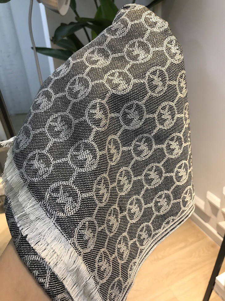 mk纯棉中性款围巾披肩特价