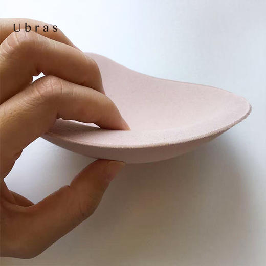 Ubras品牌官方:专利设计水滴形舒适无痕专用打孔透气立体加厚胸垫 商品图2