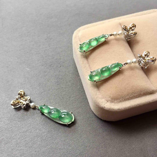 冰种飘阳绿翡翠福豆吊坠18k白金钻石镶嵌 商品图9