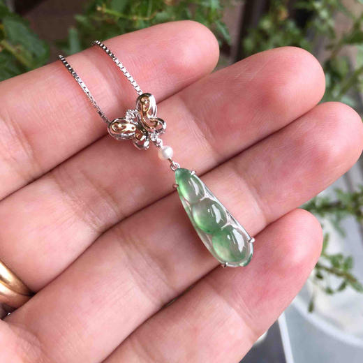 冰种飘阳绿翡翠福豆吊坠18k白金钻石镶嵌 商品图4