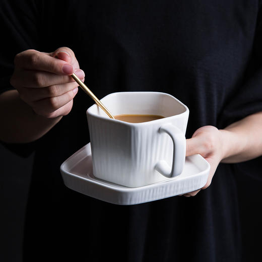 摩登主妇创意陶瓷杯碟下午茶杯碟套装办公室水杯早餐杯牛奶杯 商品图2