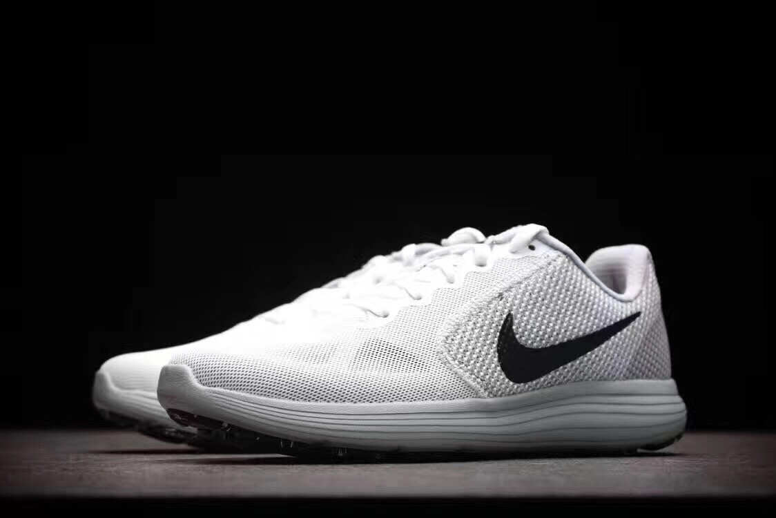 5 45天猫爆款,独家首发 nk 耐克官方nk  revolution 3 男子跑步鞋 !