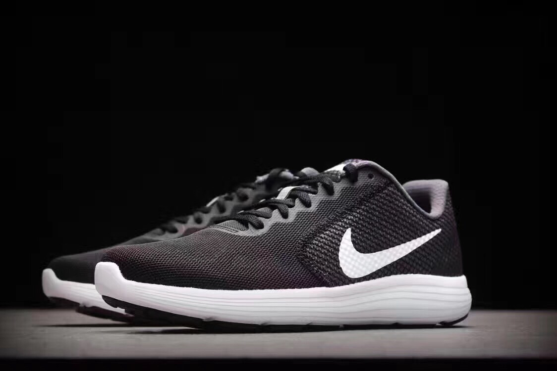 5 45天猫爆款,独家首发 nk 耐克官方nk  revolution 3 男子跑步鞋 !