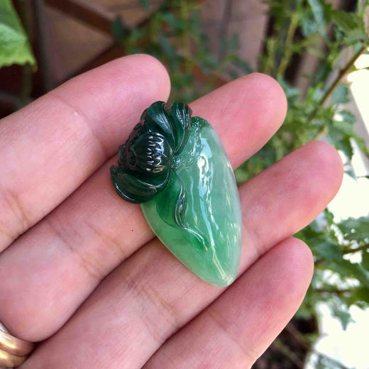 翡翠糯冰种阳绿俏色精雕和和美美 商品图7