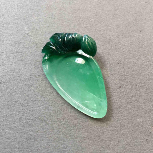 翡翠糯冰种阳绿俏色精雕和和美美 商品图4