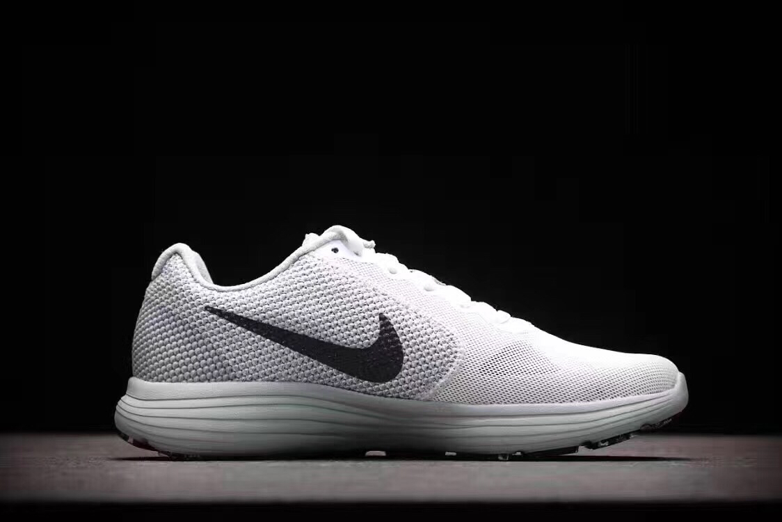 5 45天猫爆款,独家首发 nk 耐克官方nk  revolution 3 男子跑步鞋 !