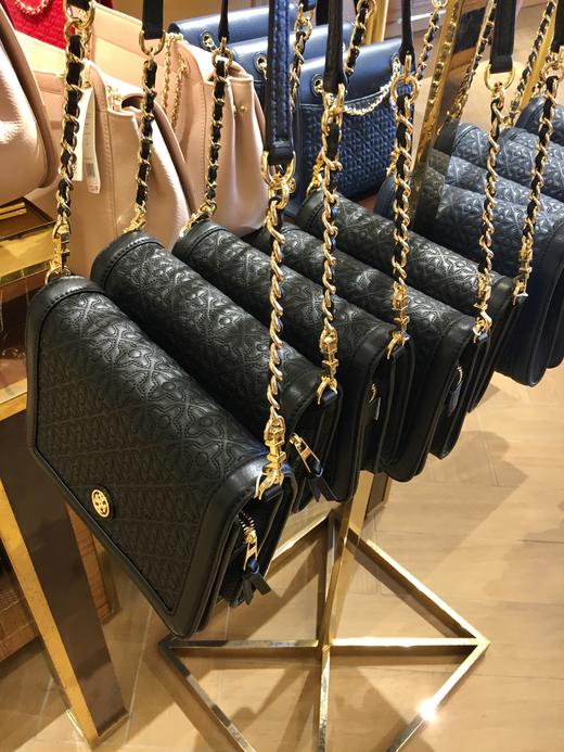 特价！Tory burch 全皮压纹翻盖斜挎包 商品图4