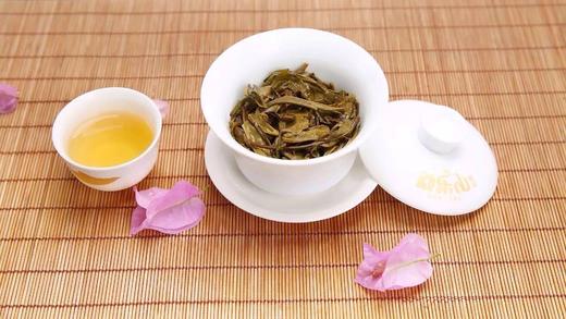 2017观复（绿印）双层铁饼生茶357g 商品图4