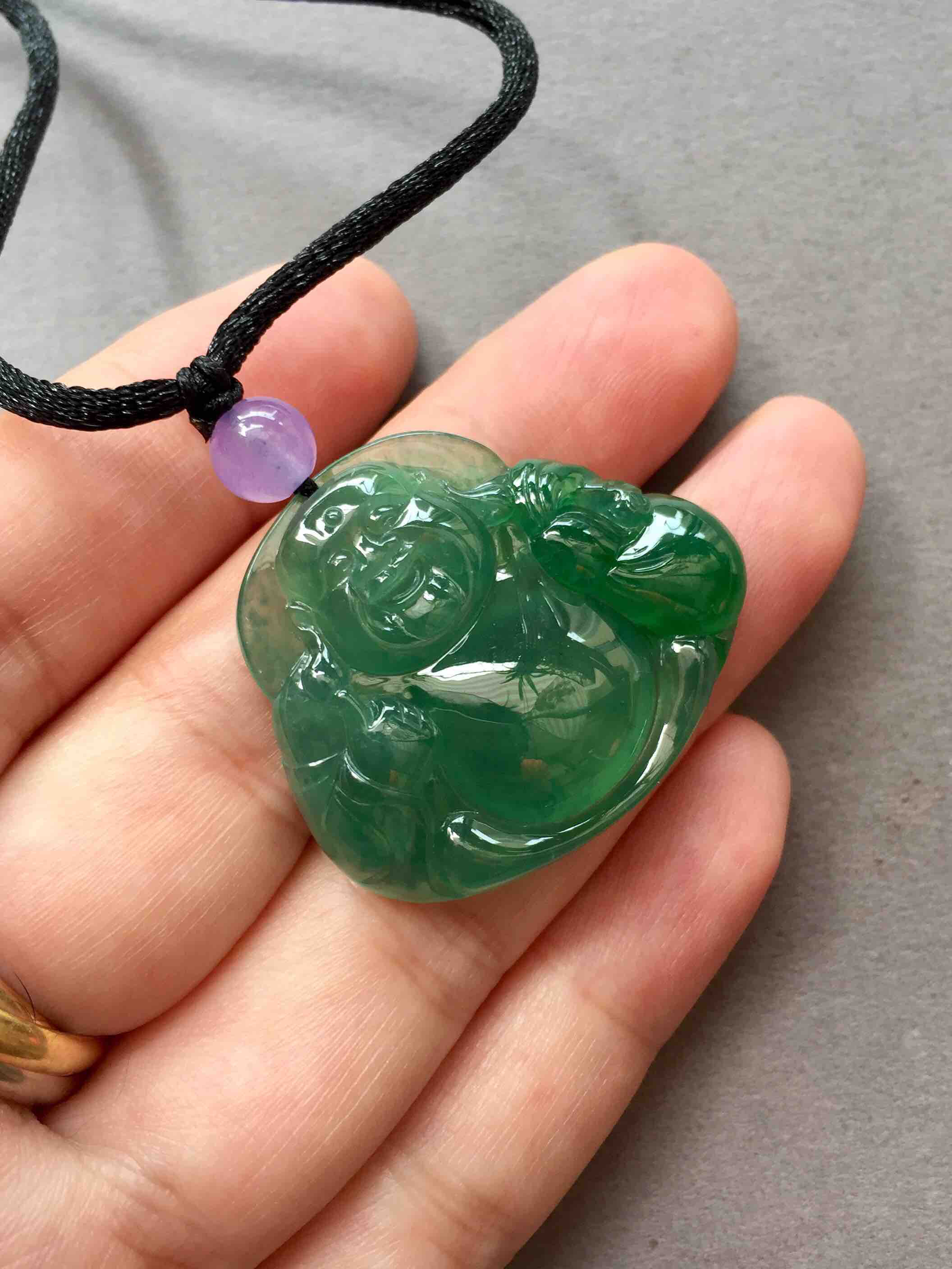 翡翠冰种满绿阳绿俏色弥勒佛