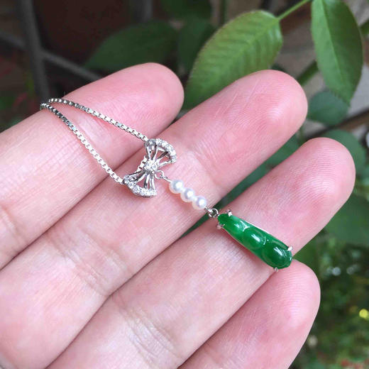 翡翠冰种阳绿福豆18k白金钻石镶嵌 商品图7