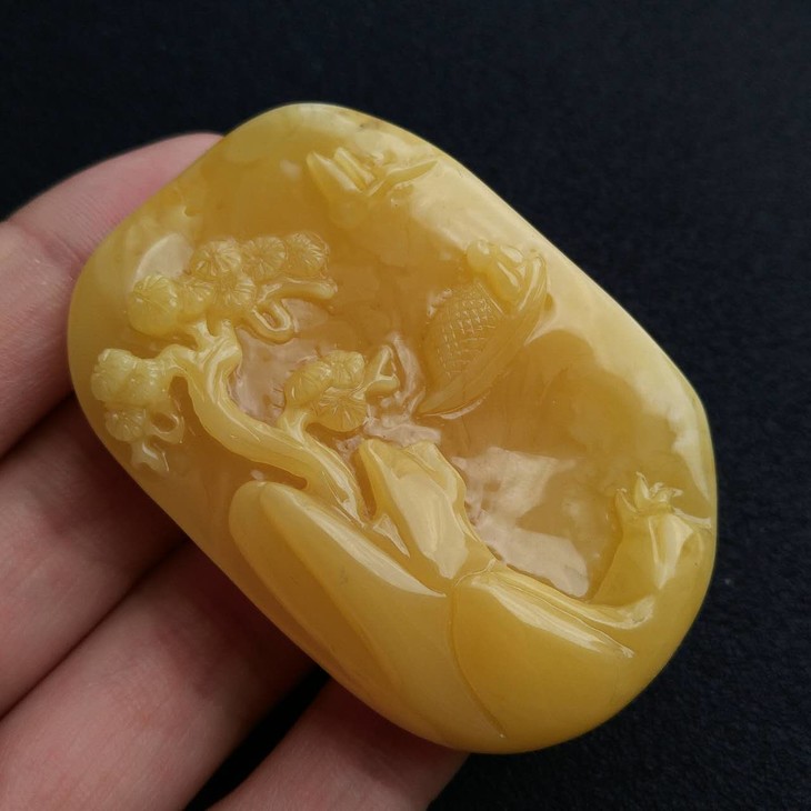 【41909】蜜蜡山水画吊坠