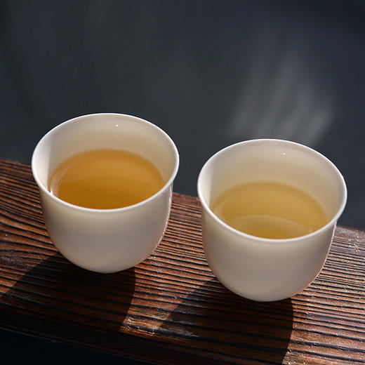 [ 茶气强劲 ] 上邦2017春普洱茶古树纯料生茶（125g） 商品图1